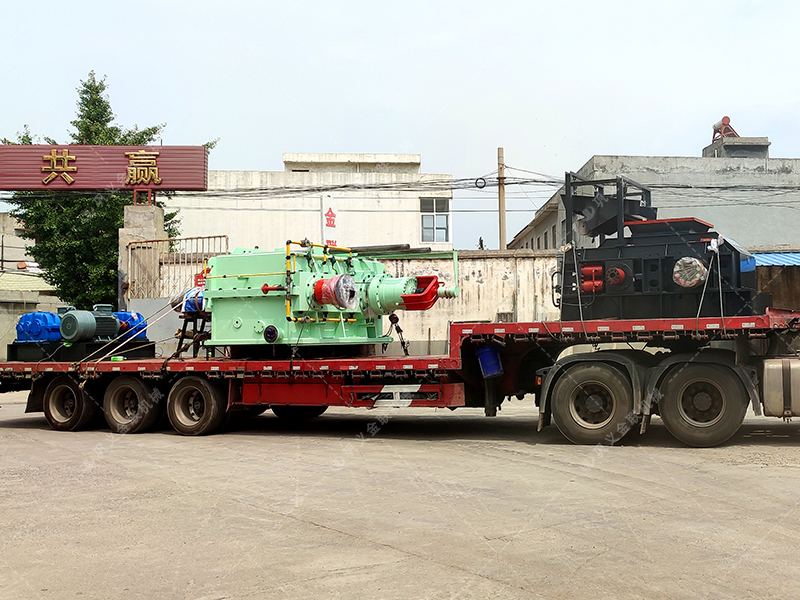 1007型全自動(dòng)液壓對輥制砂機(jī)發(fā)貨 發(fā)往江蘇