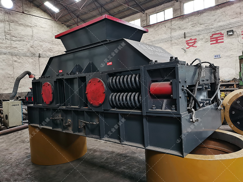 2PG1200x800彈簧式對輥破碎機發往湖北武漢