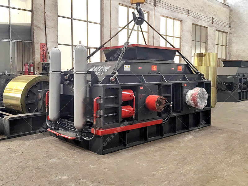 2PG1510半自動液壓對輥制砂機設備發貨圖片