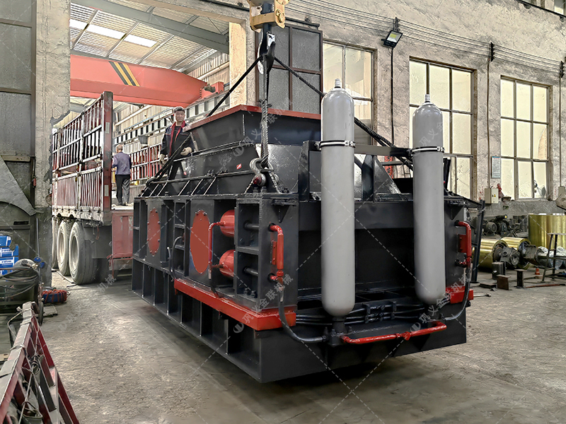 2PG1500x1000大型液壓對輥破碎機發貨 往云南昆明