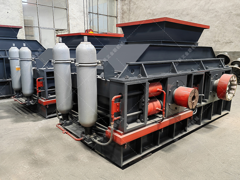 青石對輥破碎機(jī):為何在礦山開采中備受青睞? 青石對輥破碎機(jī):為何在礦山開采中備受青睞?