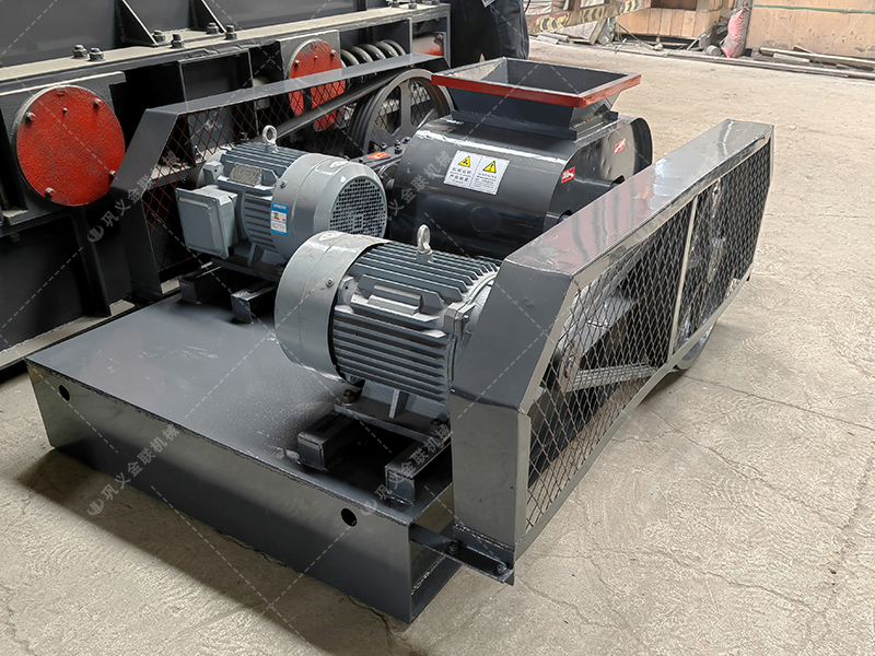 雙齒輥破碎機如何調間隙？