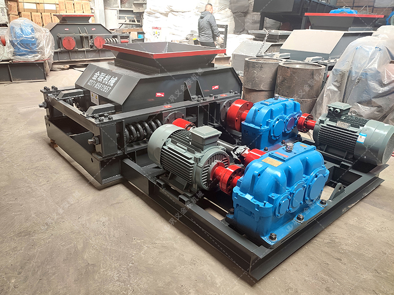 雙齒輥破碎機處理含雜原煤:專業(yè)優(yōu)勢究竟比傳統(tǒng)設備強在哪? 雙齒輥破碎機處理含雜原煤:專業(yè)優(yōu)勢究竟比傳統(tǒng)設備強在哪?